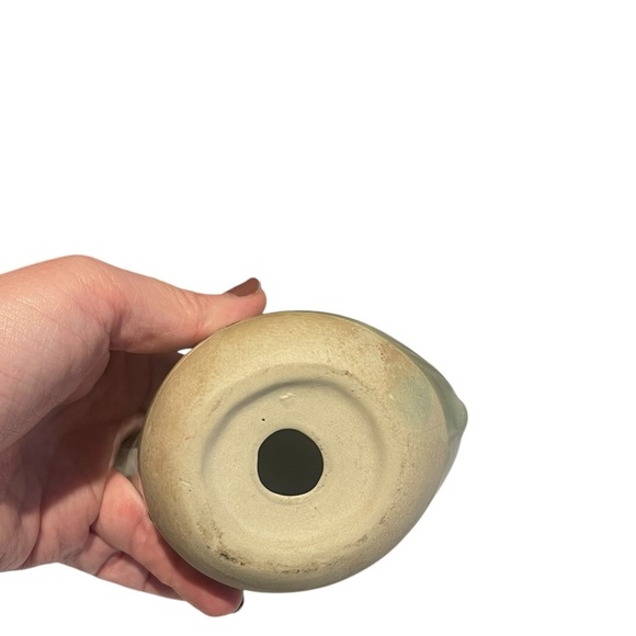 Glazed ceramic chubby bird small sage green minimalist shelf sitter decor - Picture 5 of 11